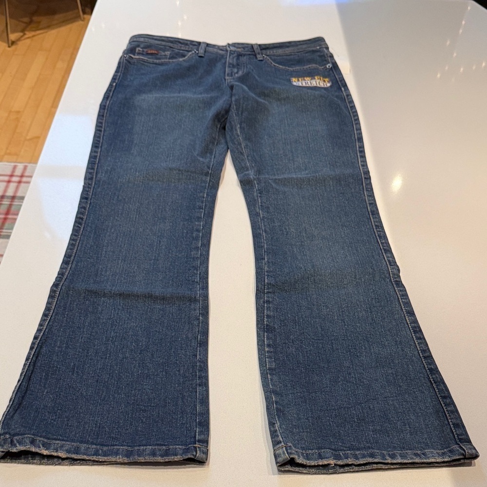 🆕Lee Mid Rise Boot Cut Stretch Jeans, Straight Fit, Medium Wash, Size 8